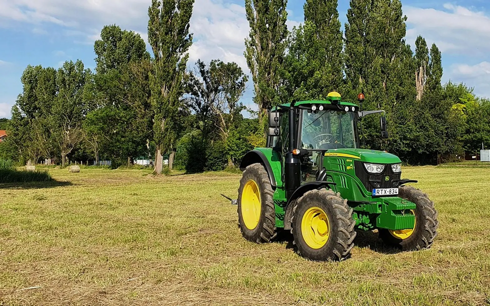 Agriculture, krim to and tractor